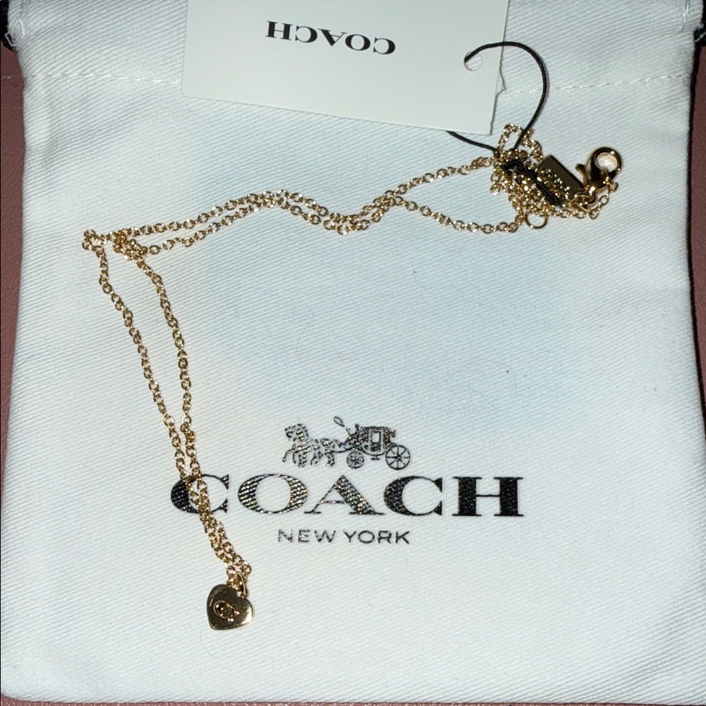 NWT Coach Heart-Shaped Pendant Necklace – Gold